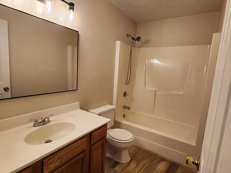 192 Battle Dr — Photo 11
