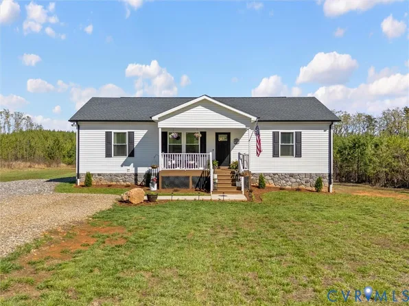 3630 Trent Hatchery Rd, Appomattox, VA 24522