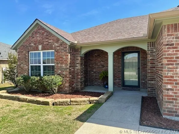 4632 Lake Shore Dr, Ardmore, OK 73401