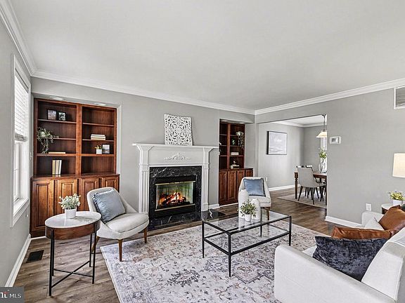 5th image of 20 Huxley Cir