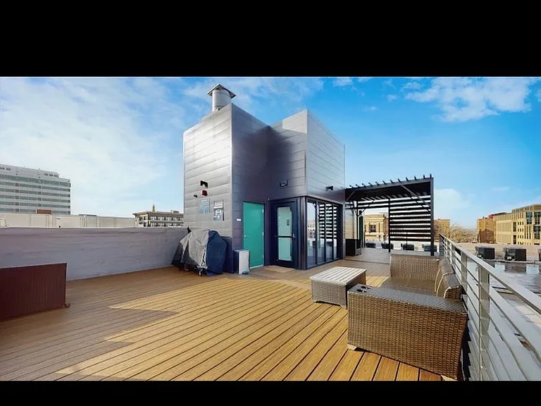 Mulberry Lofts — Photo 2