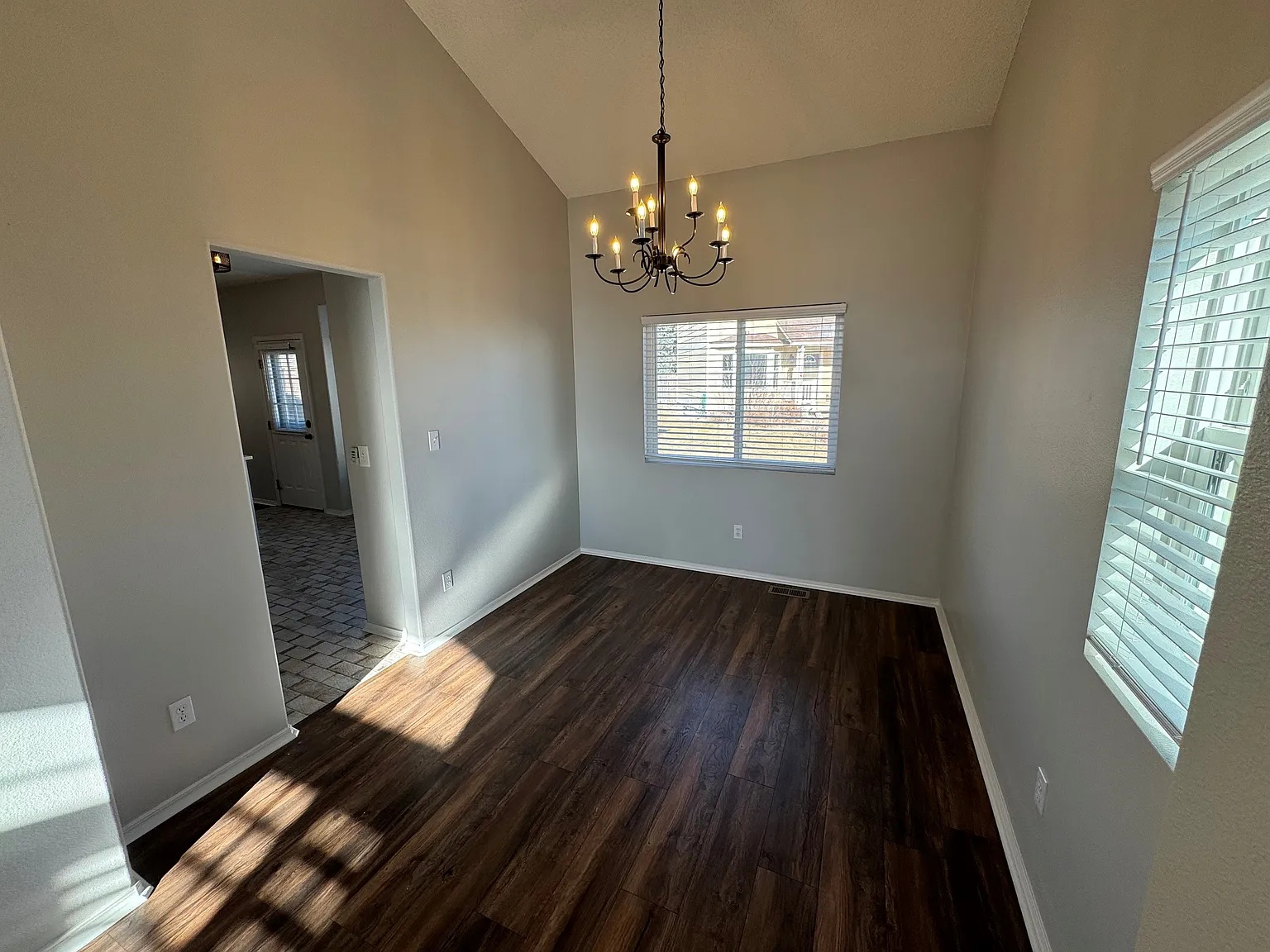 2435 Calistoga Drive — Photo 4