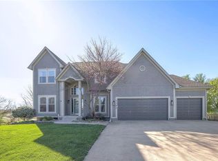 2295 SW Westminster Dr, Lees Summit, MO 64082
