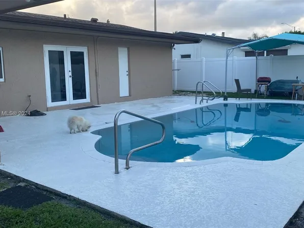 530 N Douglas Rd, Hollywood, FL 33024