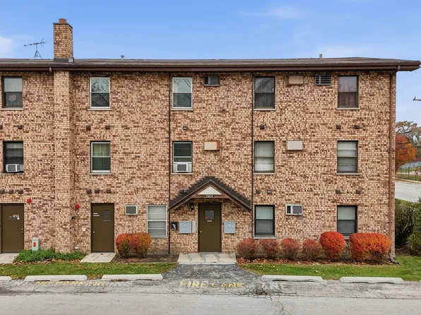 3821 W 123rd St APT 301, Alsip, IL 60803