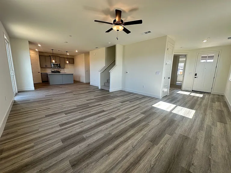4005 W Babcock Ave — Photo 8
