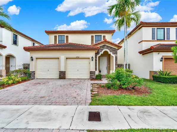 22746 SW 92nd Pl, Cutler Bay, FL 33190