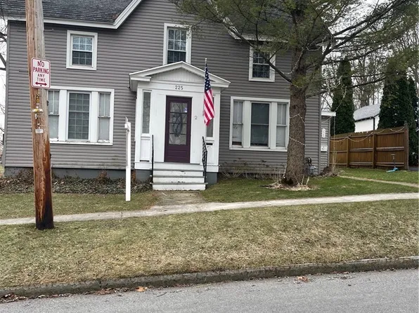 225 Chapin St #2, Canandaigua, NY 14424