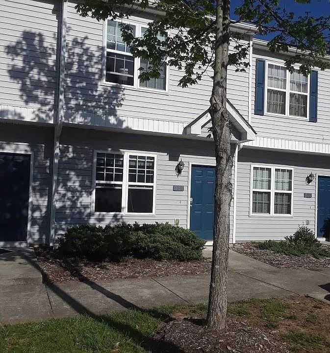 153 Blue Crest Ln