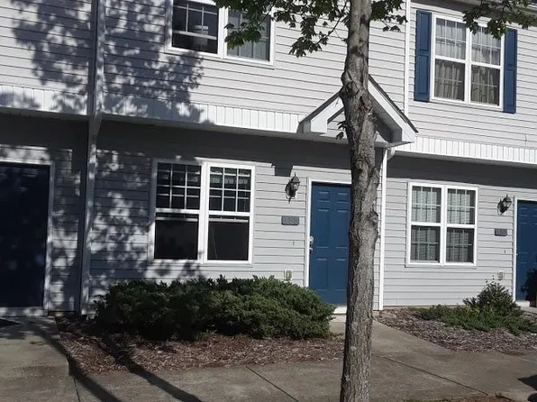 153 Blue Crest Ln, Durham, NC 27705