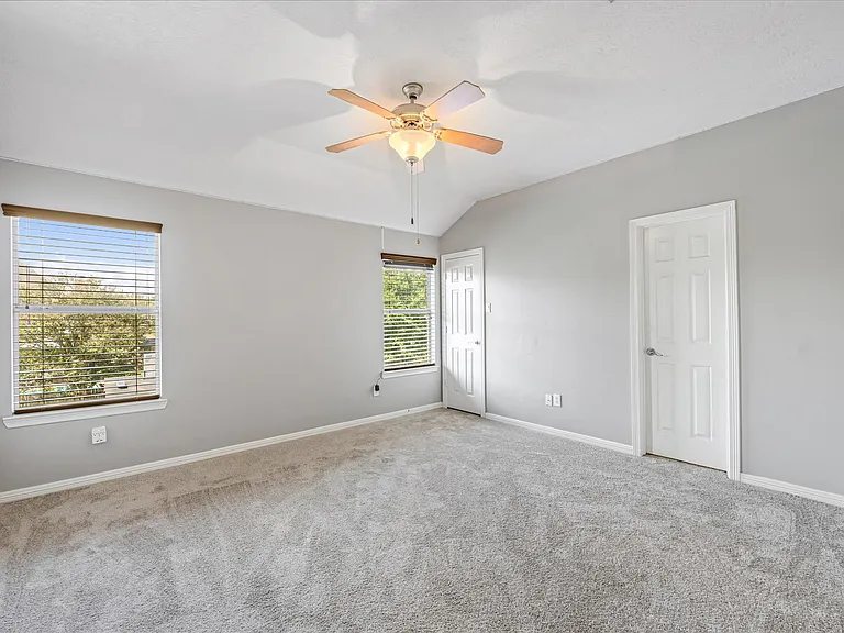 8127 Edenwood Dr — Photo 31