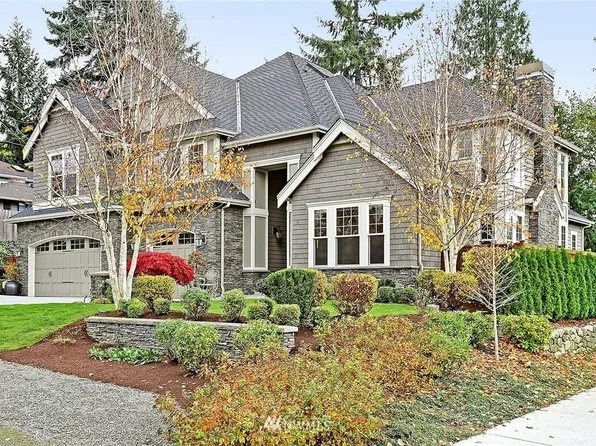 10467 NE 17th St, Bellevue, WA 98004