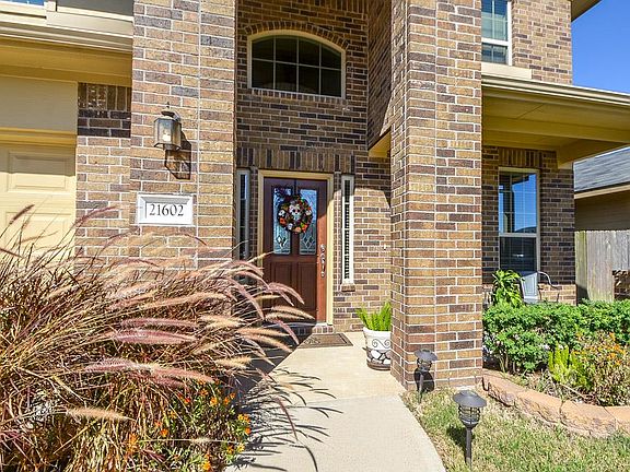 3rd image of 21602 Crainfeld Dr