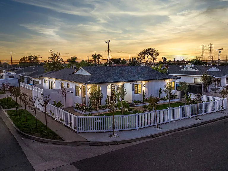 13421 Nevada St — Photo 3