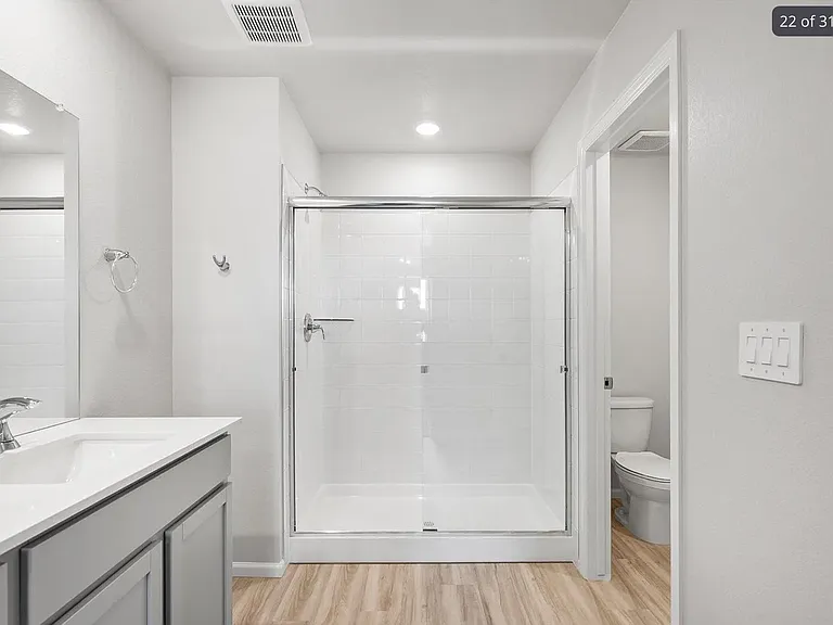 1590 Riverplace Dr #4 — Photo 12