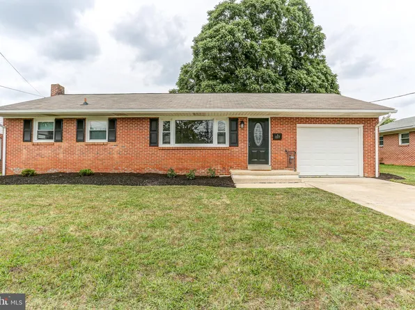 117 Kuhn Dr, Hanover, PA 17331
