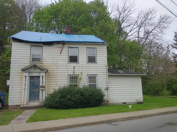 810 14th St, Huntingdon, PA 16652