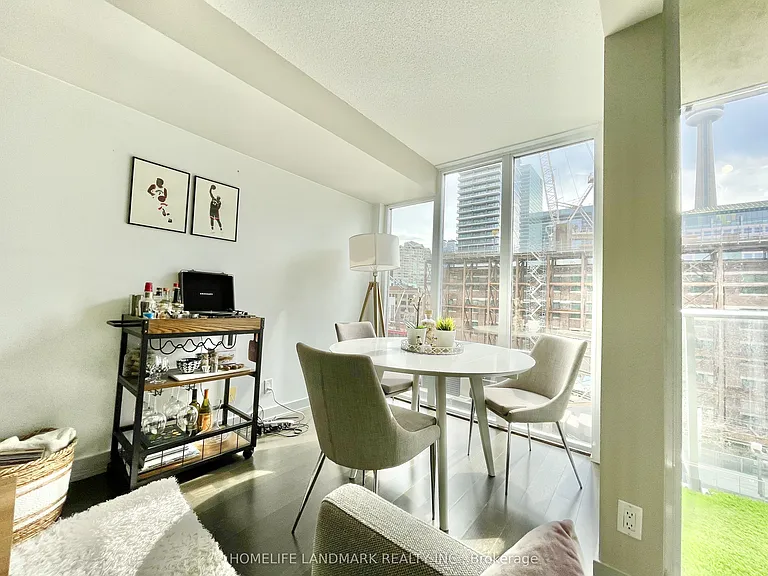 21 Nelson St #608 — Photo 5