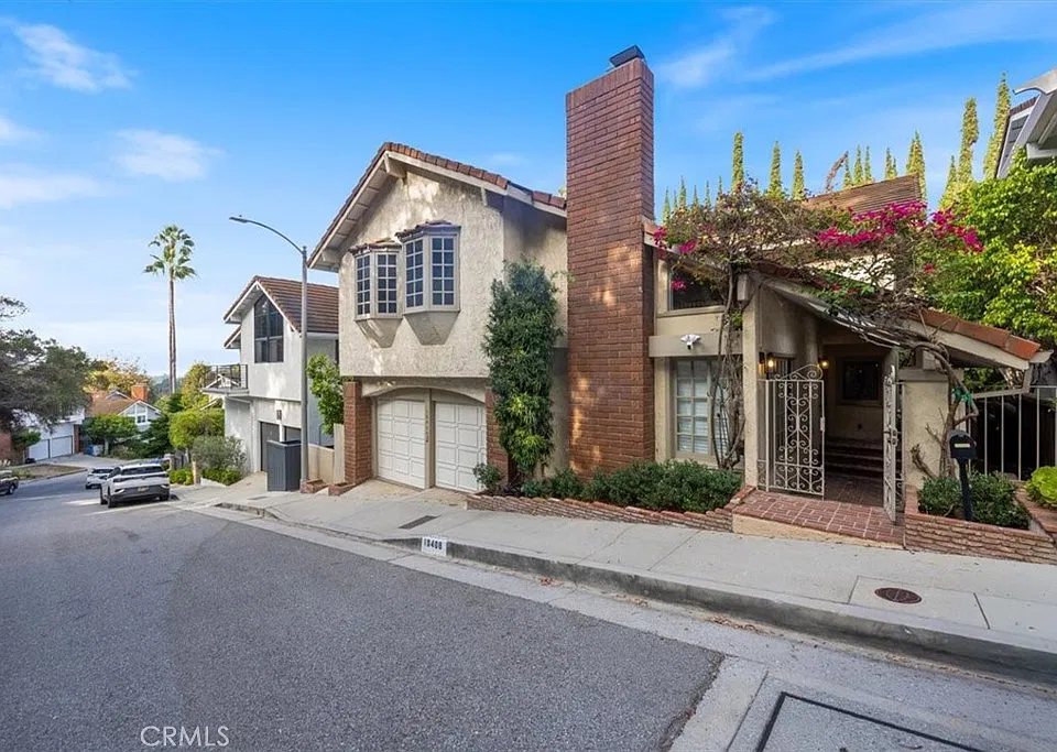 10408 Summer Holly Cir