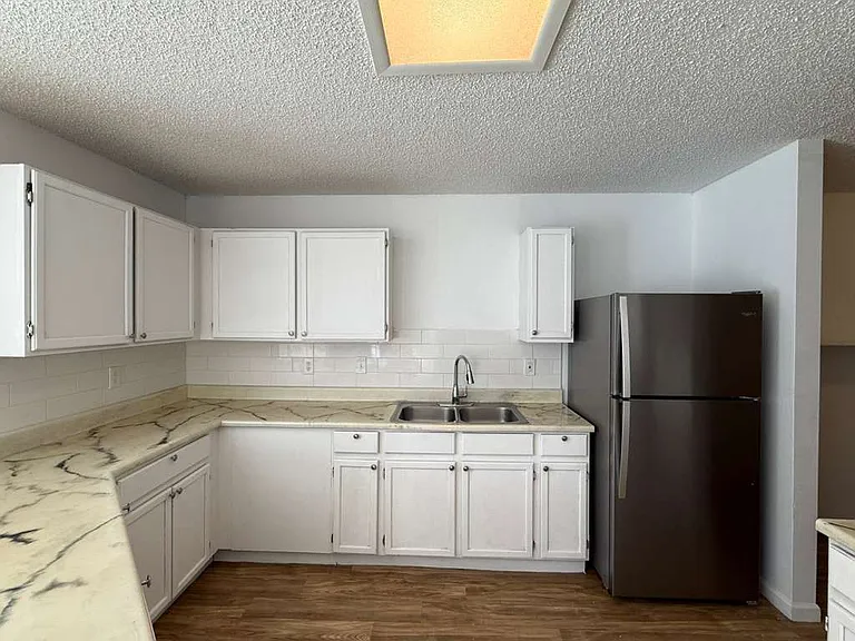 5910 Summer Fest Dr — Photo 6