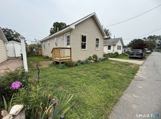 6 First Street, Madison, CT 06443