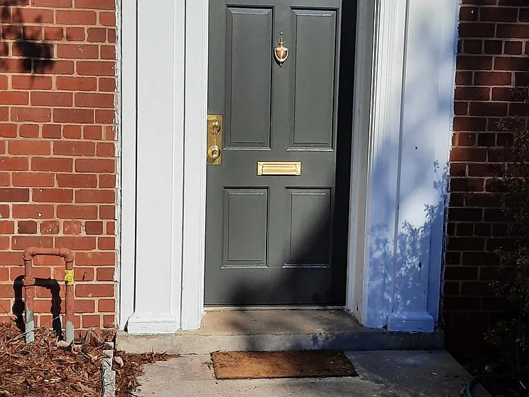 1719 Preston Rd — Photo 2