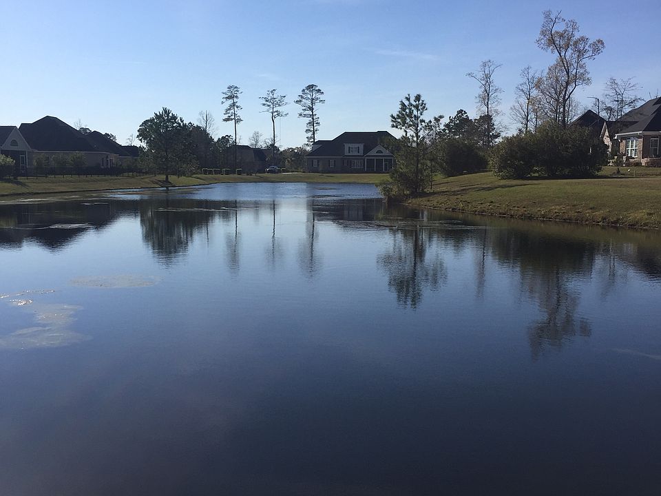 Lagoon lot in Southbridge 