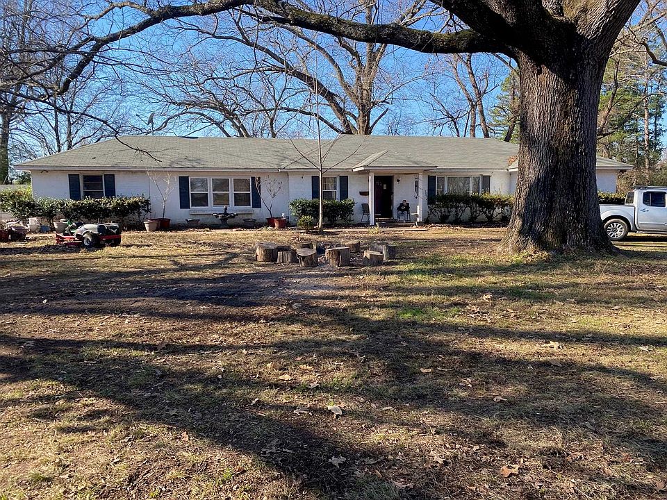 2nd image of 8415 Rosemark Rd