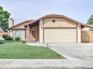 131 Chambers St, Ridgecrest, CA 93555