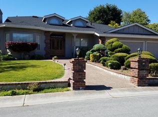 1258 Green Oak Ln, Los Altos, CA 94024