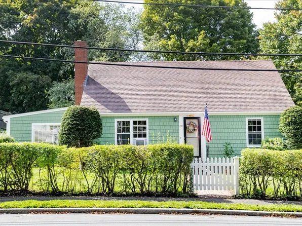 190 Green St, Marblehead, MA 01945