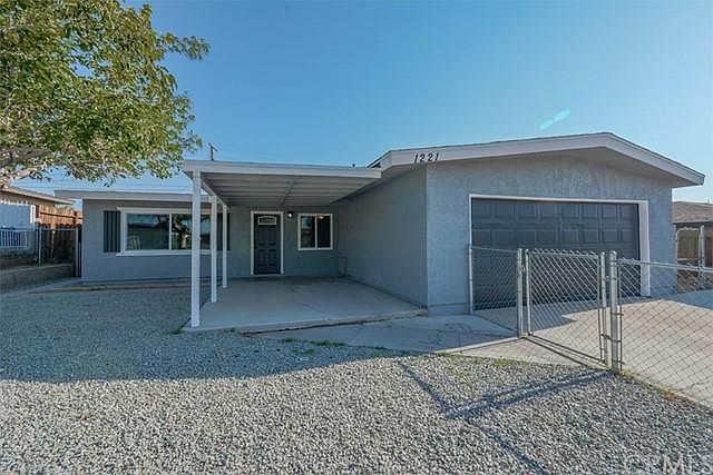 1st image of 1221 E Navajo St