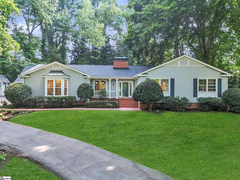 1st image of 413 Mohawk Dr