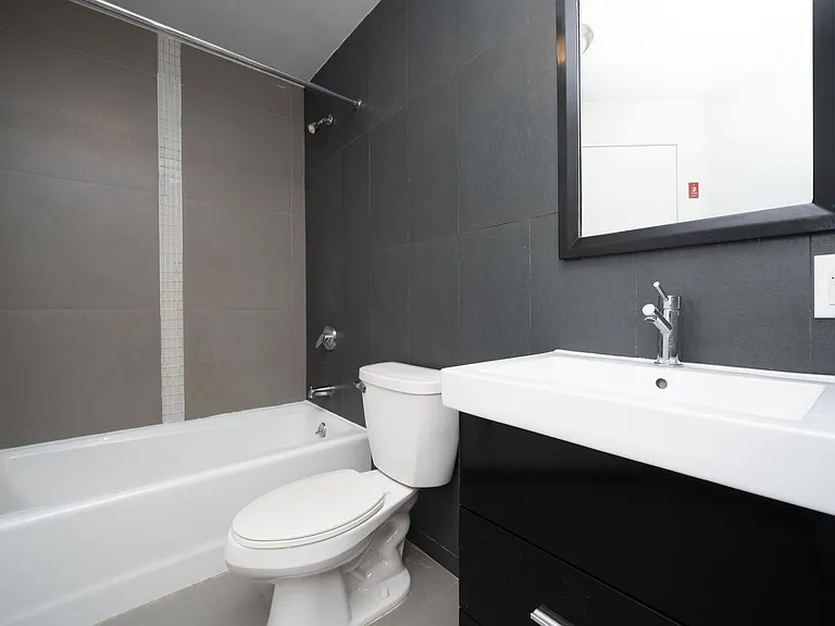 263 Evergreen Ave #3F — Photo 8