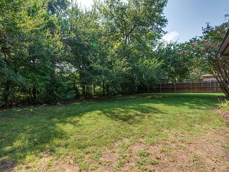 7716 Perkins Dr — Photo 29