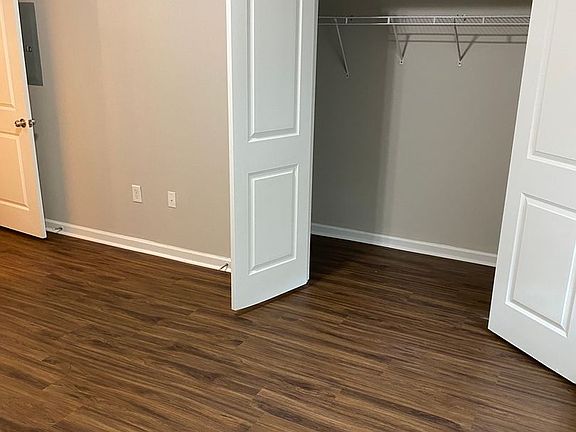 4th image of 1035 Barnett Shoals Rd APT 732