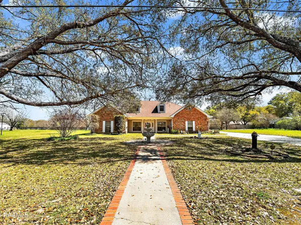 122 Finesse Rd, Carencro, LA 70520