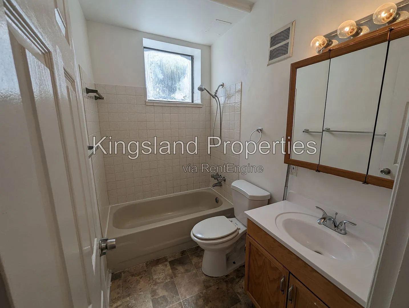 2 bed, 1.0 bath, 1000 sqft, $1,250 — Photo 3