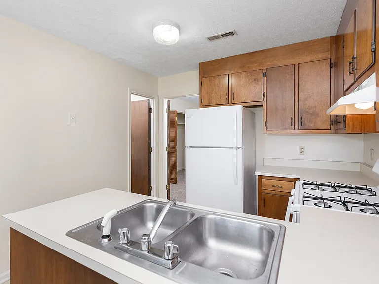 815 Western Rd #4 — Photo 8