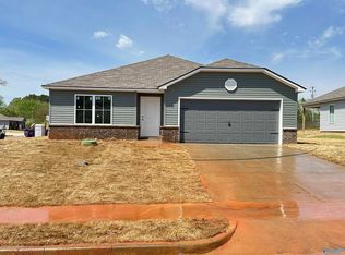 102 Trolley Ct, New Market, AL 35761