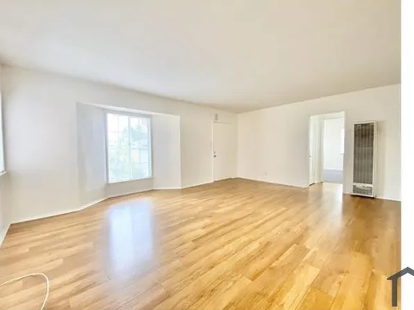 6337 10th Ave, Los Angeles, CA 90043