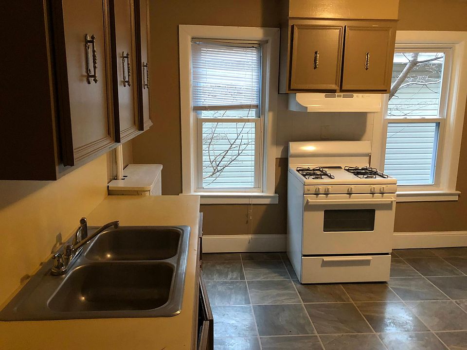 2nd image of 1004 Quinton Ave #2