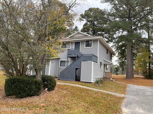 1 Linksiders Rd, New Bern, NC 28562