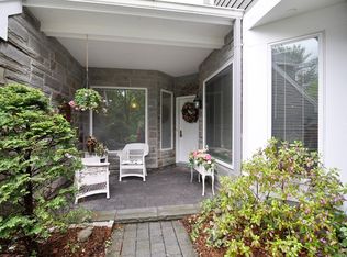 137 Brewster Rd, Wyckoff, NJ 07481