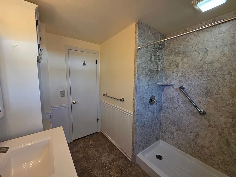 1798 Chateau Dr — Photo 9