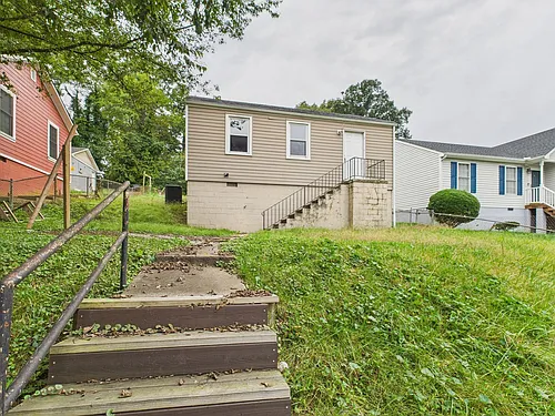4707 Castlewood Rd Photo 1