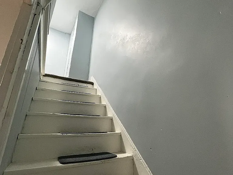 116 E Main St — Photo 16