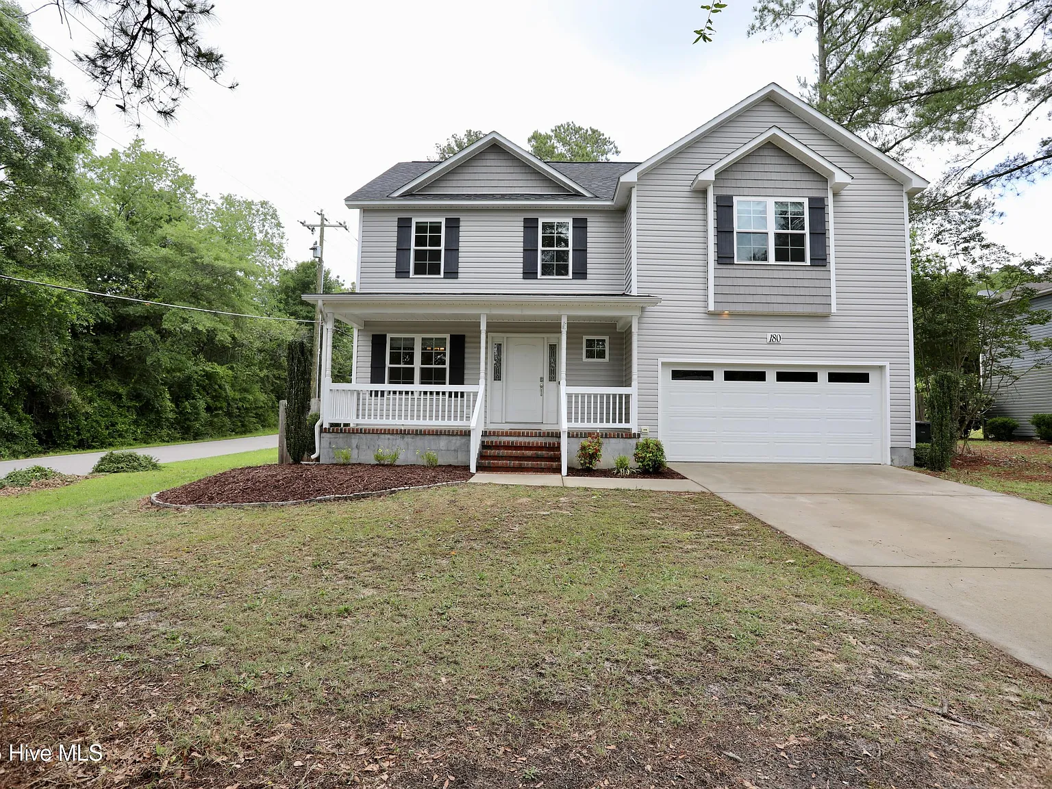4 bed, 2.5 bath, $2,550 — Photo 3
