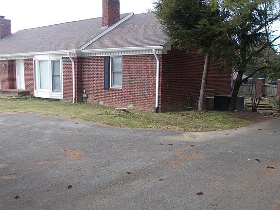 4th image of 3513 Carothers Pkwy