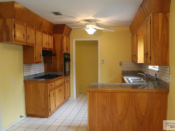2nd image of 1126 E Lori Ln